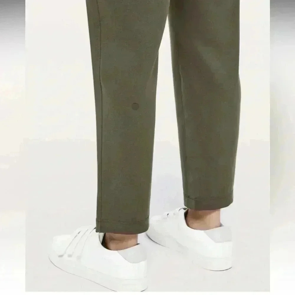 Lululemon On The Fly Pant 28" Olive
Size 2 - Picture 9 of 12